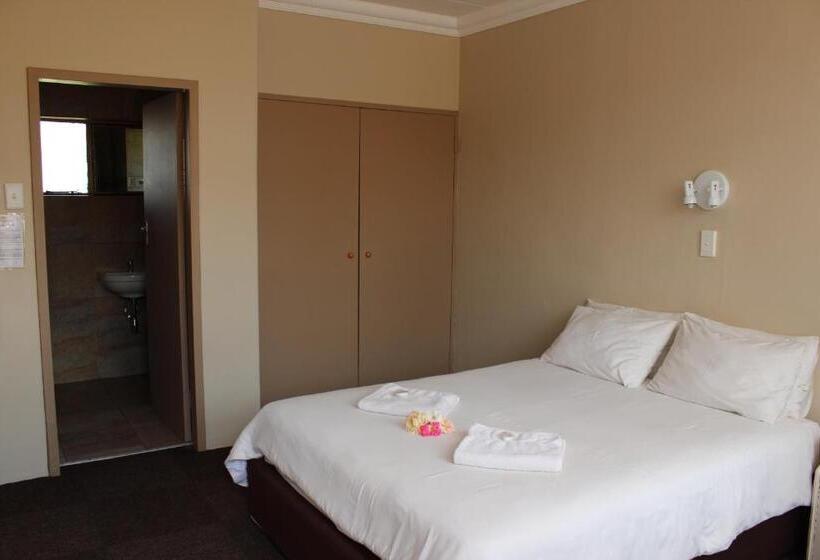 בית מלון כפרי Travel Lodge