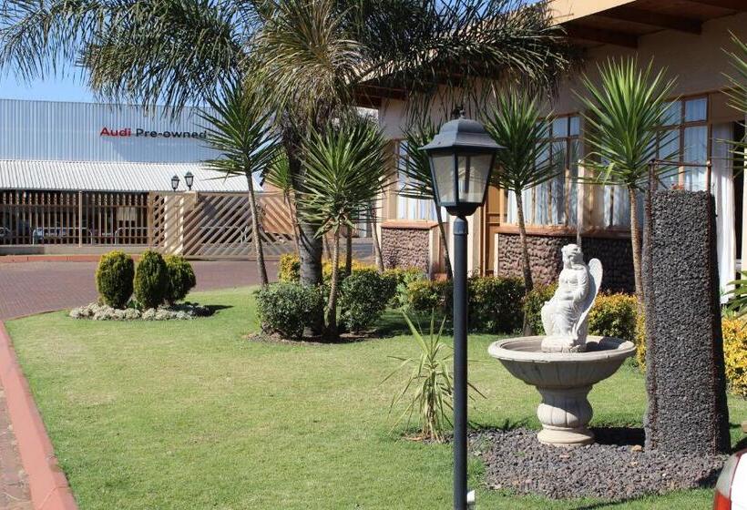 בית מלון כפרי Travel Lodge