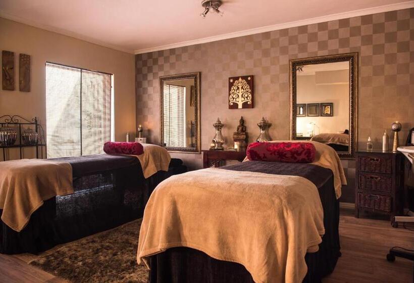 فندق Whale View Manor & Spa