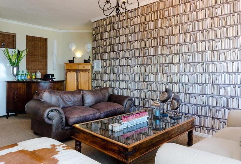 فندق Whale View Manor & Spa