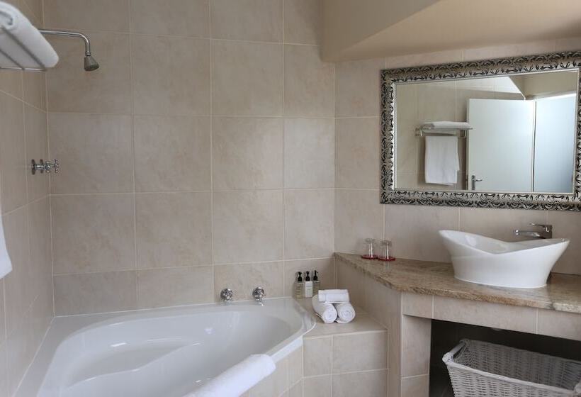 فندق Whale View Manor & Spa