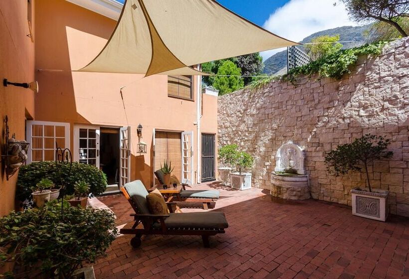 فندق Whale View Manor & Spa