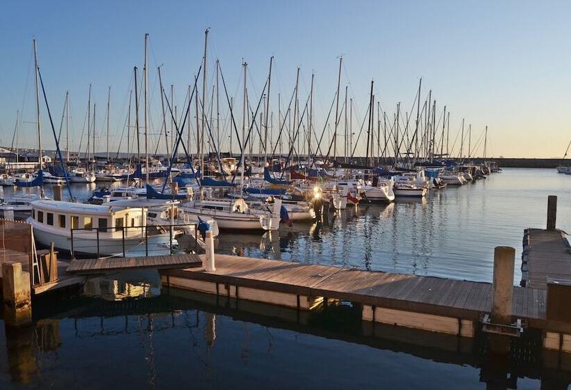 Курорт Club Mykonos Marina Village