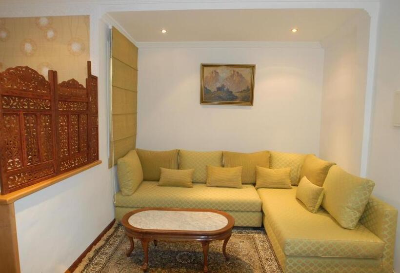 استراحتگاه Résidence Ifrane Palace