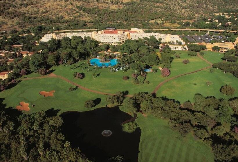 Курорт Sun City Hotel And Casino