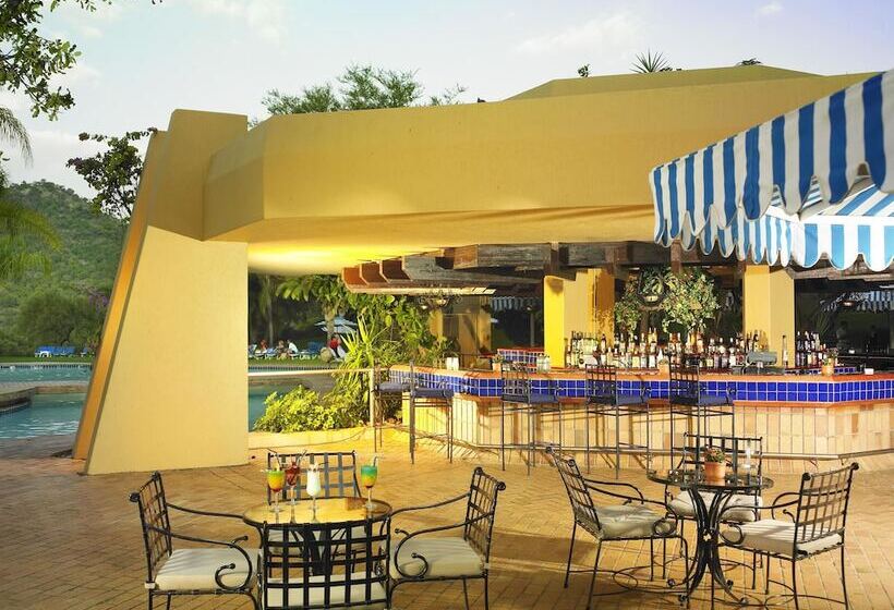 Курорт Sun City Hotel And Casino