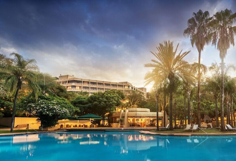 Курорт Sun City Hotel And Casino