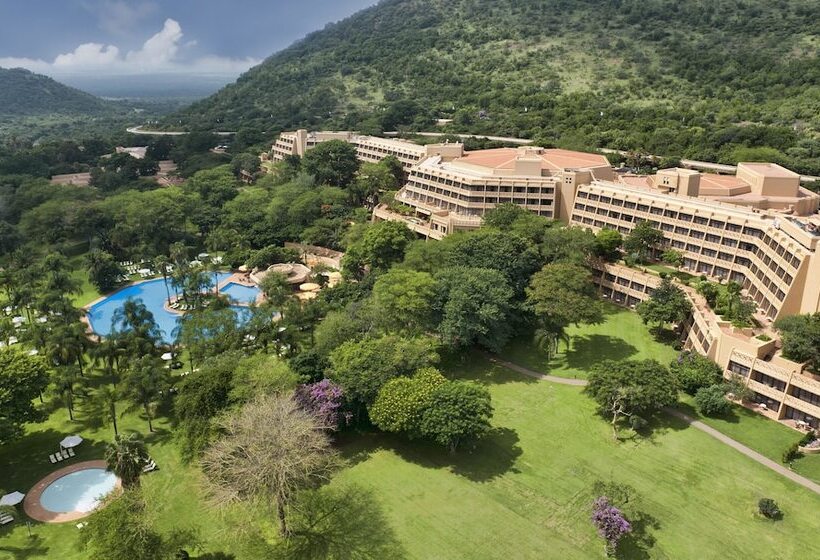 Курорт Sun City Hotel And Casino