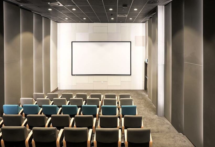 Курорт Sun City Hotel And Casino