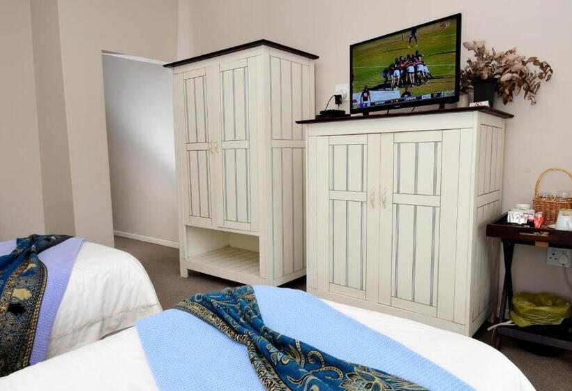 Riviera Hotel & Chalets