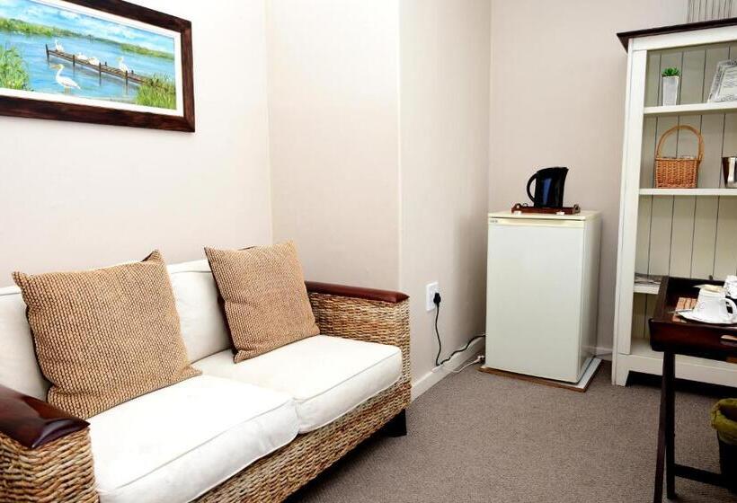 Riviera Hotel & Chalets