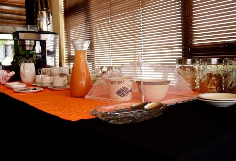 Riviera Hotel & Chalets