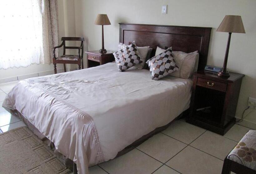 The Woodsman Bed And Breakfast