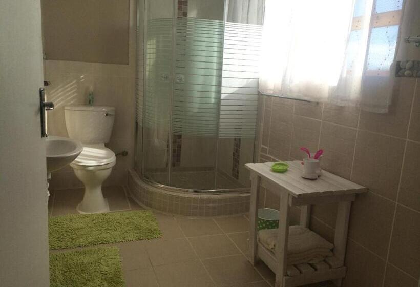 Tirzah S B&b And Self Catering