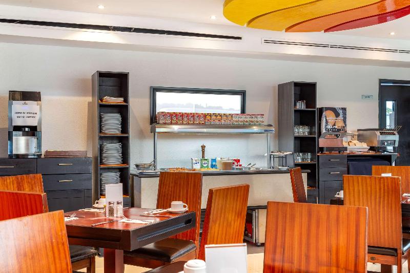 酒店 Comfort Inn Cancun Aeropuerto