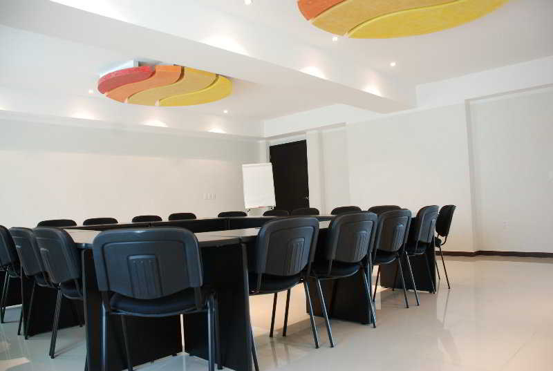 酒店 Comfort Inn Cancun Aeropuerto