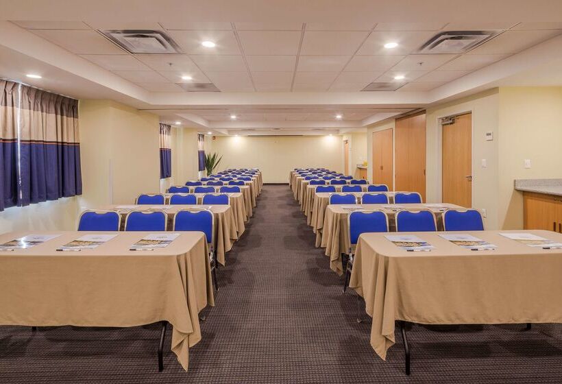 Microtel Inn & Suites By Wyndham Culiacan