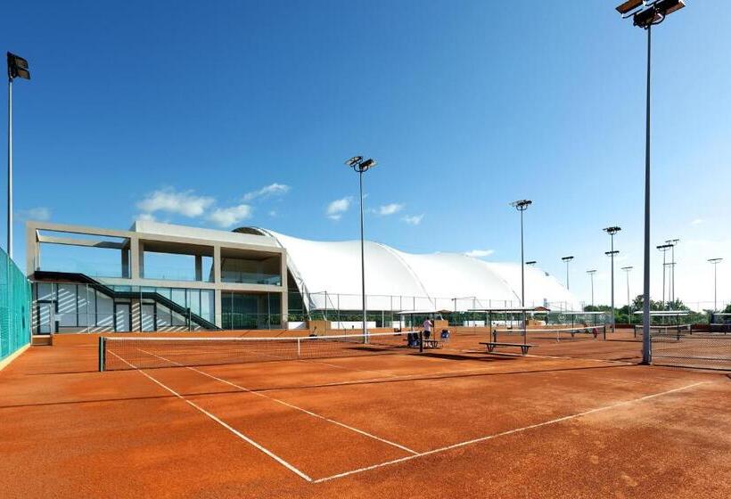 Family Selection at Grand Palladium Select Costa Mujeres Resort & Spa - All Inclusive