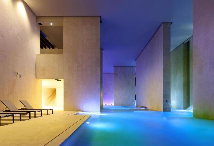 Family Selection at Grand Palladium Select Costa Mujeres Resort & Spa - All Inclusive