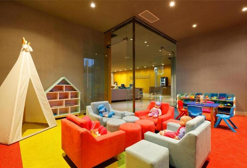 Family Selection at Grand Palladium Select Costa Mujeres Resort & Spa - All Inclusive