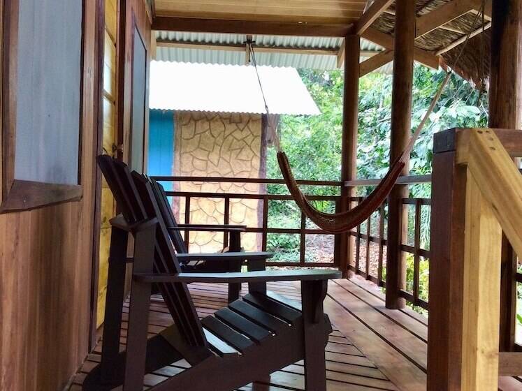 هتل Hidden Paradise Lodge