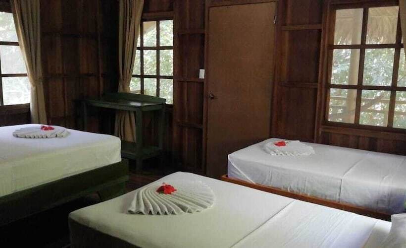 هتل Hidden Paradise Lodge