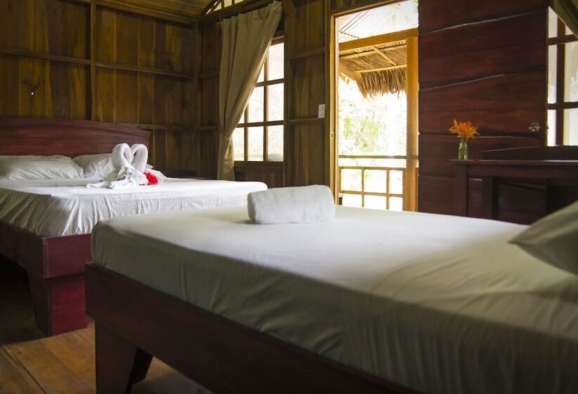 هتل Hidden Paradise Lodge