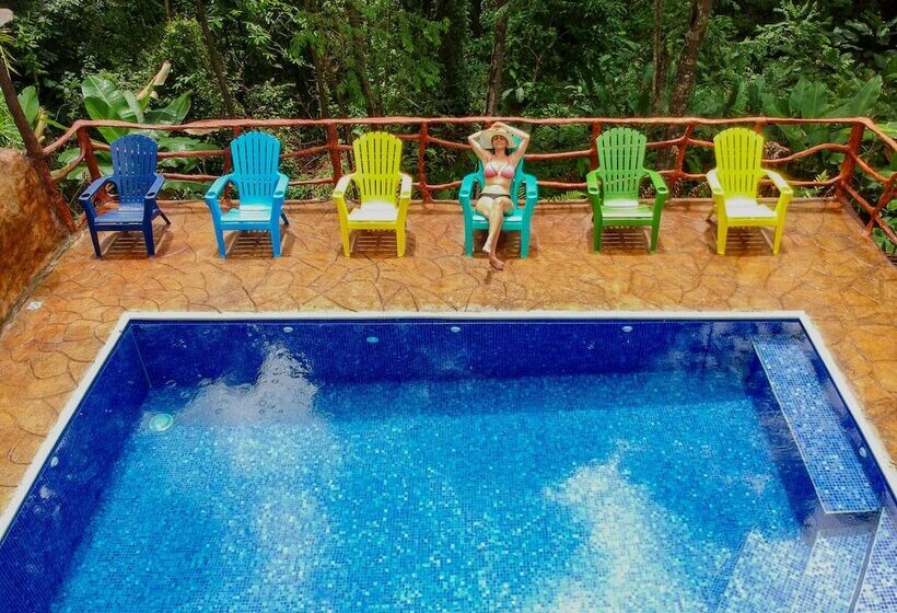 هتل Hidden Paradise Lodge