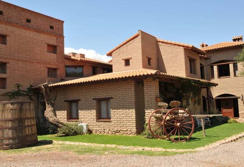 هتل La Casa De La Bodega - Wine Boutique