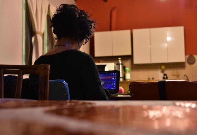 فندق Pajaros Volando Hostel Merlo San Luis