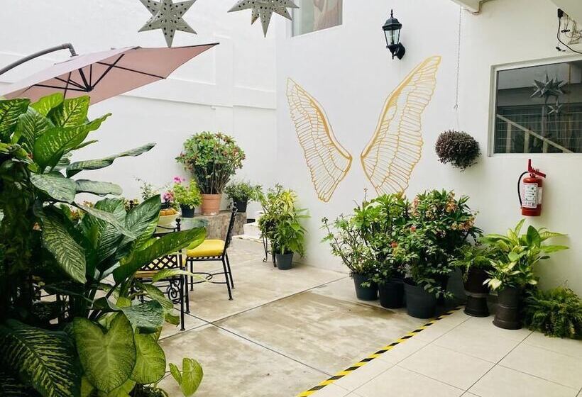 هتل El Rincon De Los Angeles