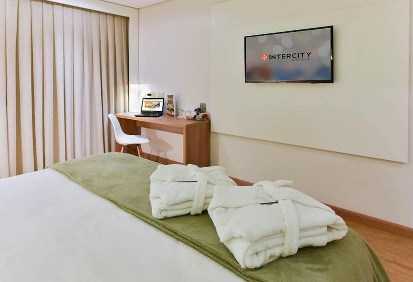 Отель Intercity Anápolis