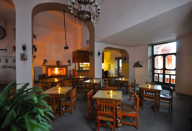 فندق Mision La Muralla