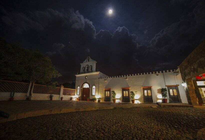 فندق Mision La Muralla