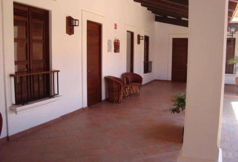 فندق Posada Santa Rita