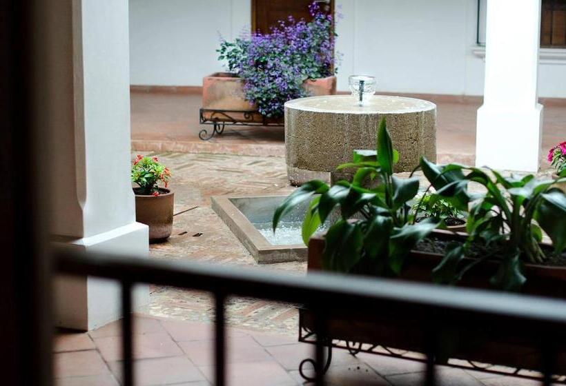 فندق Posada Santa Rita