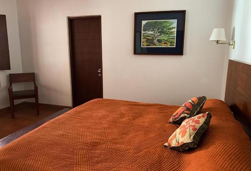 فندق Posada Santa Rita