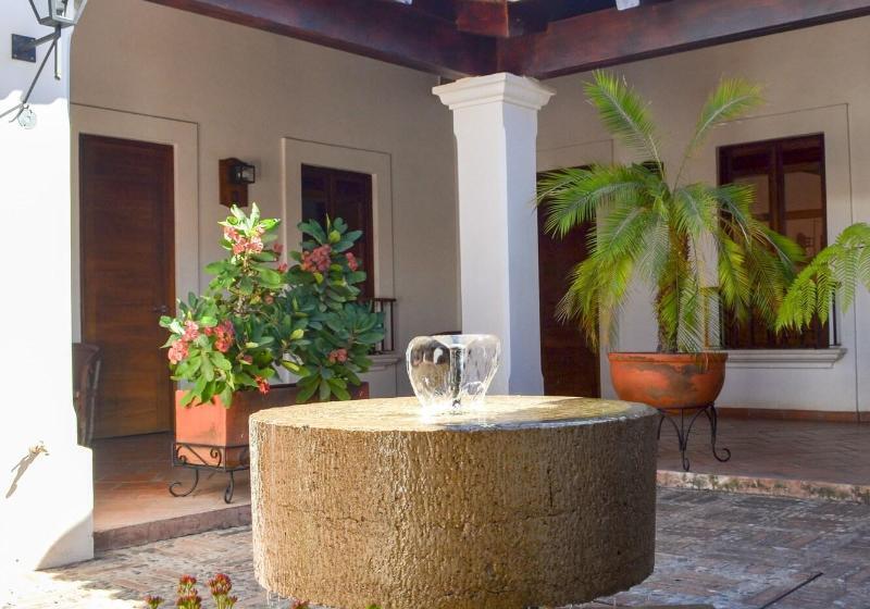 فندق Posada Santa Rita