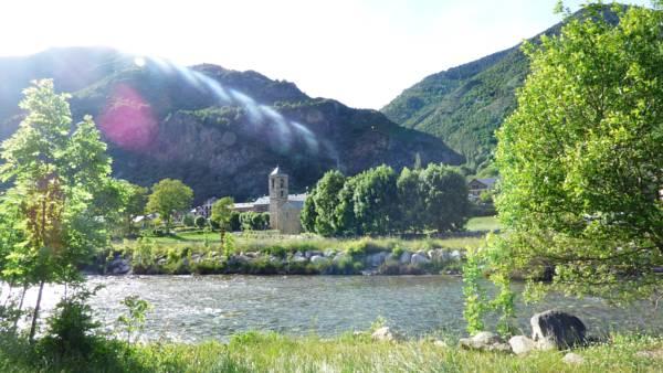 הוסטל Boi Romanic Suites