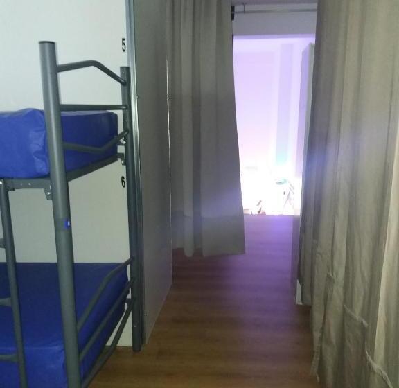 Albergue Monterrey   Hostel