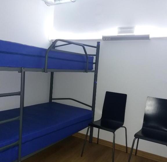 Albergue Monterrey   Hostel