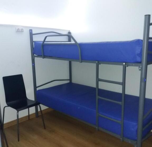 Albergue Monterrey   Hostel