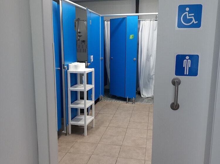 Albergue Monterrey   Hostel