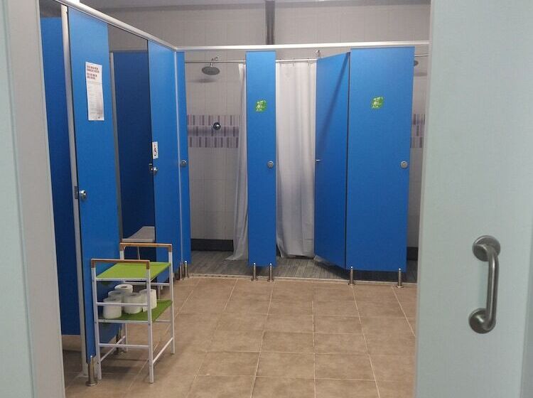 Albergue Monterrey   Hostel