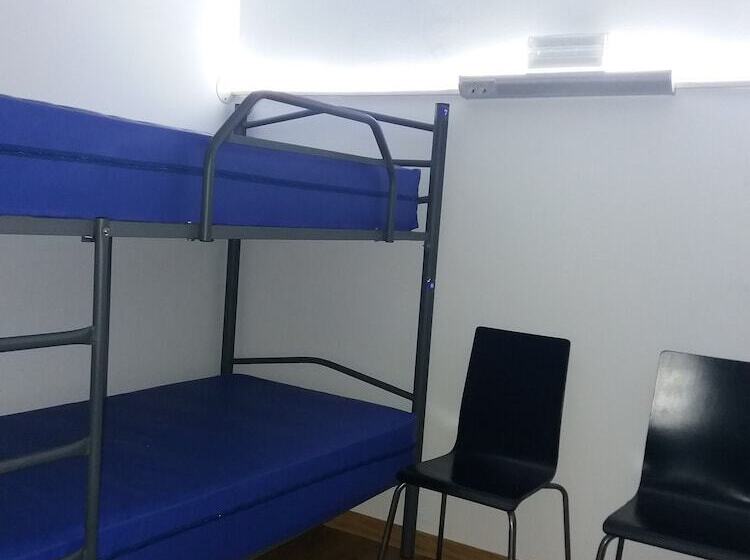 Albergue Monterrey   Hostel