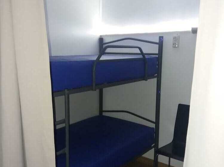 Albergue Monterrey   Hostel