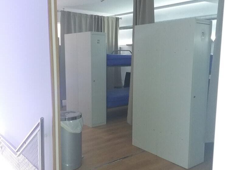 Albergue Monterrey   Hostel