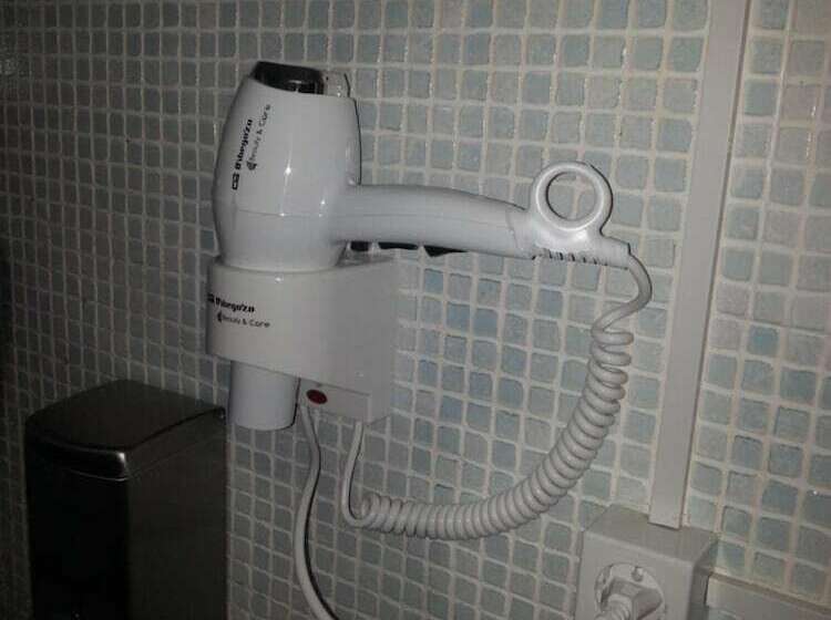 Albergue Rossol B&b  Hostel