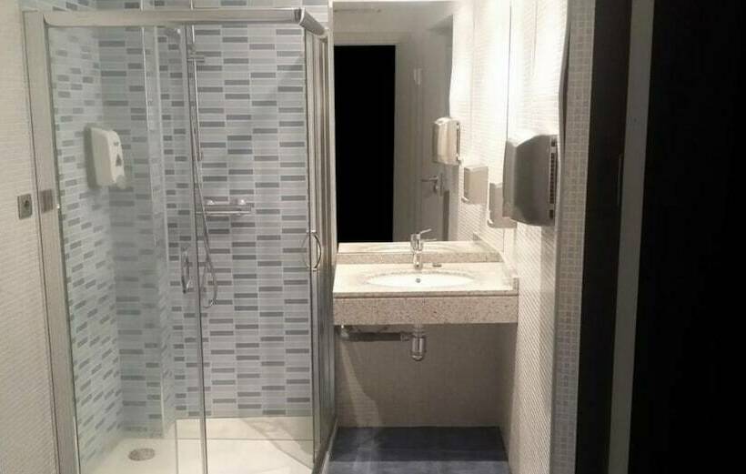 Albergue Rossol B&b  Hostel