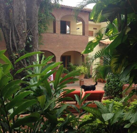 住宿加早餐  Hacienda Escondida Puerto Vallarta